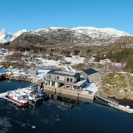 Valen Brygge, *